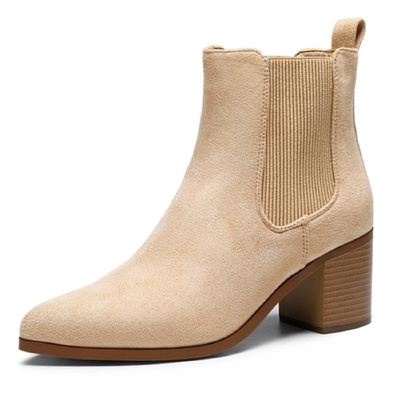NEW Dream Pairs Pointed Toe Chelsea Ankle Boots Nude Suede 9 - Picture 2 of 14